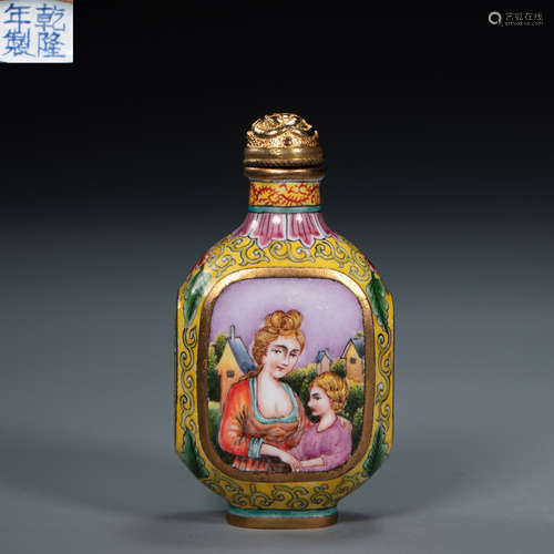 CHINESE GILT BRONZE ENAMEL SNUFF BOTTLE, QING DYNASTY