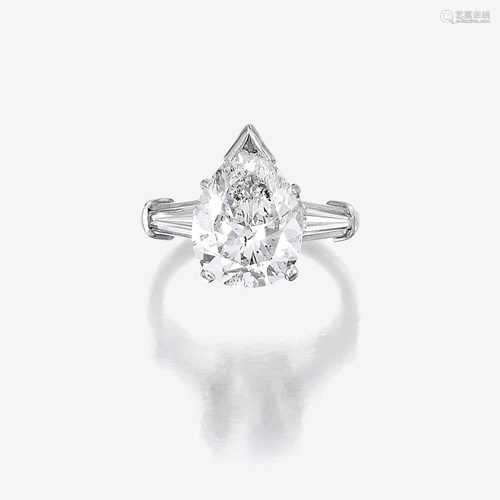 A diamond solitaire