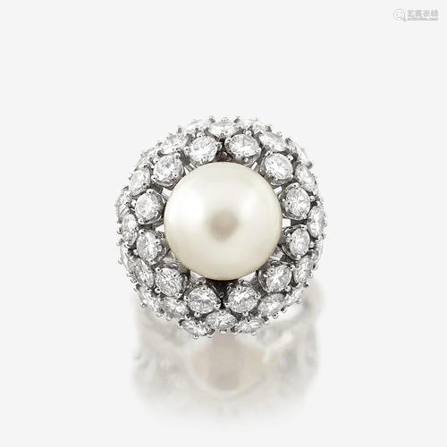 A cultured pearl, diamond, and eighteen karat white