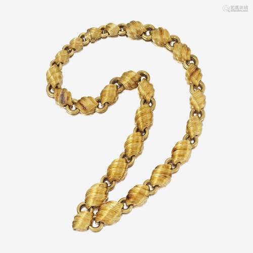 An eighteen karat gold necklace, David Webb