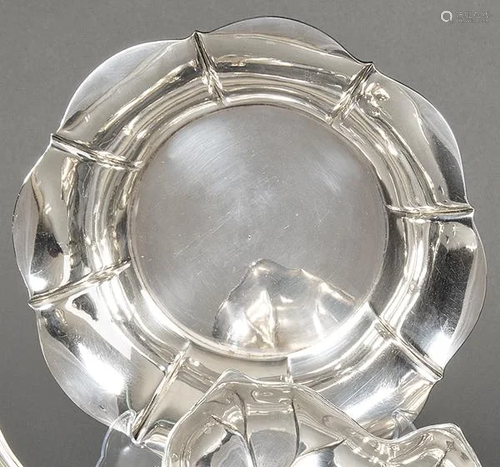 Centerpiece of 925 sterling silver punched. With