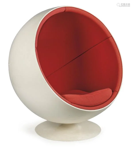 Eero Aarnio (1932) Ball Chair for Adelta White