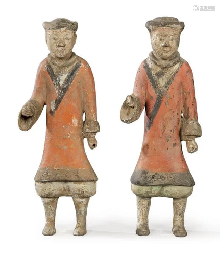 Terracotta warrior couple with cold pigment