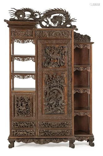 Chinese carved wooden cabinet, Qing Dynasty 19th