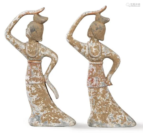 Pair of gray terracotta dancers with white slip, Tang