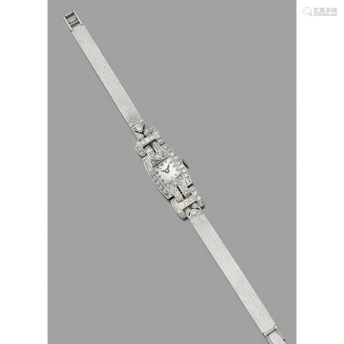 French Art Deco Lady's bracelet wristwatch in 18k white