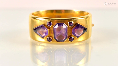 Gold woman's bracelet with amethysts, replacement value