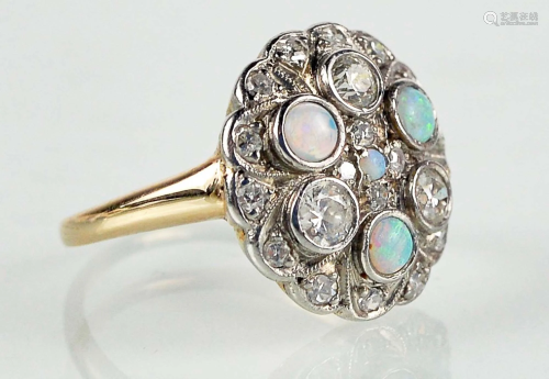 14kt ring set with opals and diamonds - c.1900