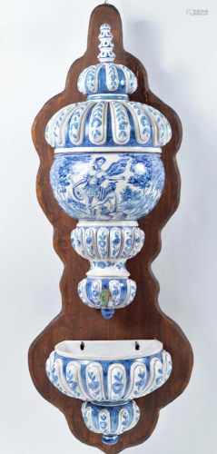 Antique porcelain fountain - XVIIIème siècle