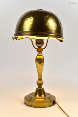 Antique table lamp from Château Frontenac