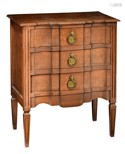 A charming neoclassical small oak commode, H 80 - W