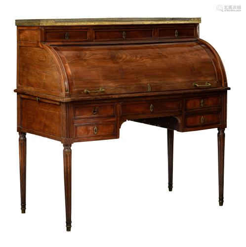 A fine Louis XVI mahogany 'bureau à cylindre', late