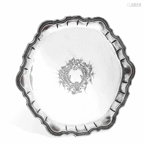 Salver argento fuso e cesellato Argenteria milanese del