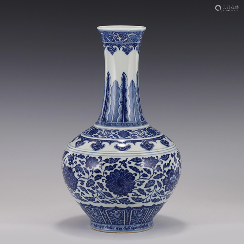 BLUE & WHITE WRAPPED FLORAL REWARD VASE