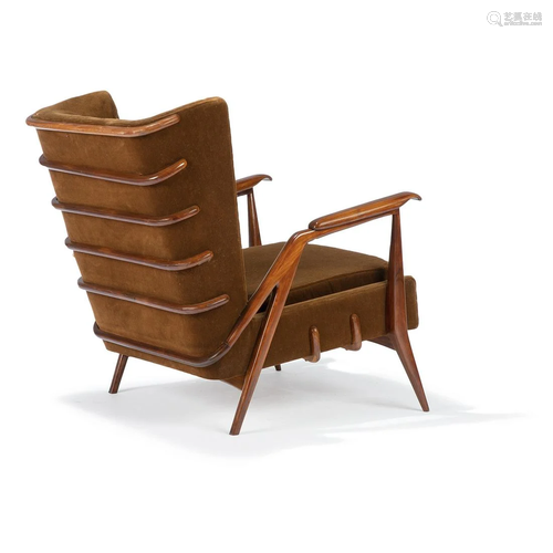 GIUSEPPE SCAPINELLI (1891-1982) Fauteuil bas, piè