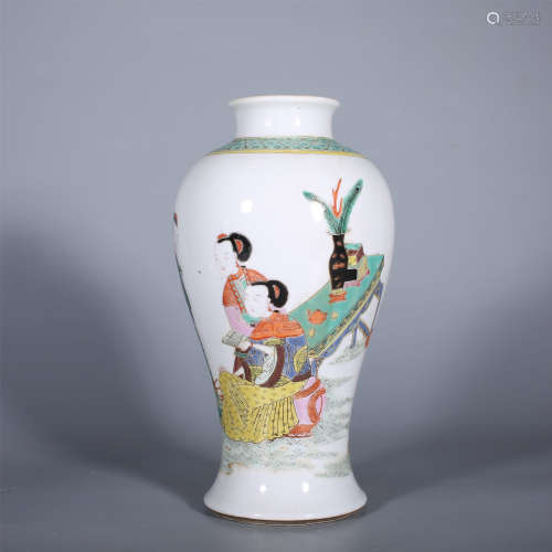 Qing-pastel character bottle