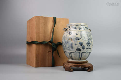 Ming Hongwu--Four-series pot with fish and algae pattern