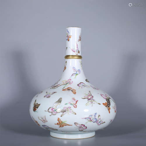 Qing Dynasty-Qianlong famille rose butterfly vase