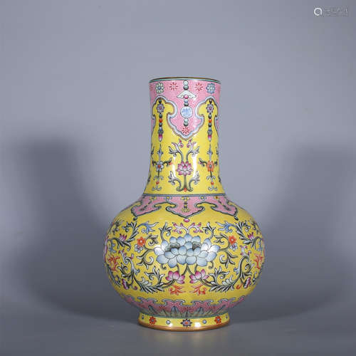 Qing Dynasty-Qianlong Famille Rose Wrapped Branch Vase