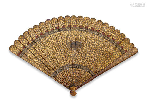 A CANTON GILT-LACQUERED BRISÉ FAN 19th century