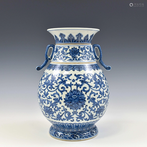 QIANLONG BLUE & WHITE WRAPPED FLORAL ZUN AMPHORA V…