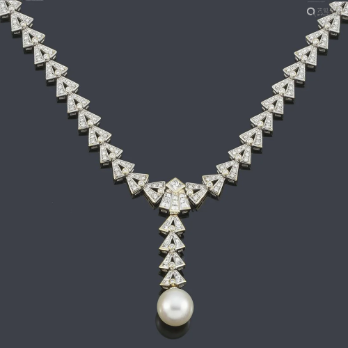 Long necklace with an Australian pearl of approx. 13.50