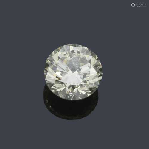 Brilliant of 10.18 ct, color L and purity SI1. HRD