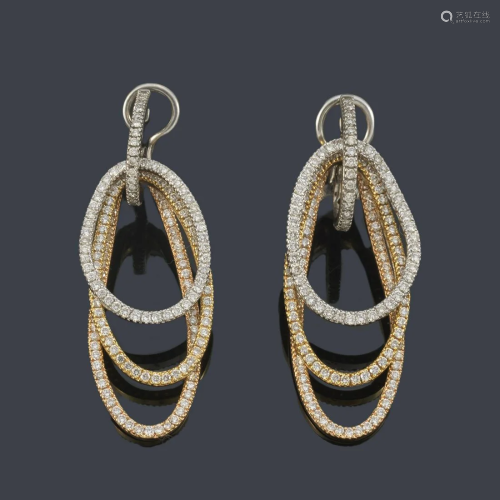 Long detachable earrings with three oval motifs in 18K