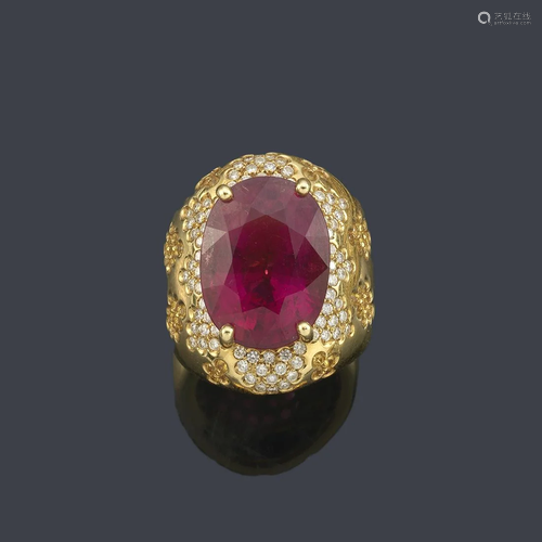 Wide ring with rubellite tourmaline of approx. 18.60 ct