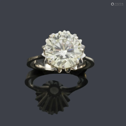 Solitaire with brilliant of approx. 3.43 ct and 18K