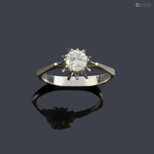 Solitaire with brilliant of approx. 0.56 ct in raised