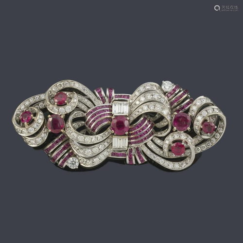 Important brooch with oval cut and calibrated rubies of
