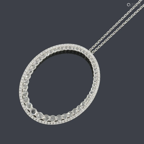 Oval pendant with bands of rose and brilliant cut