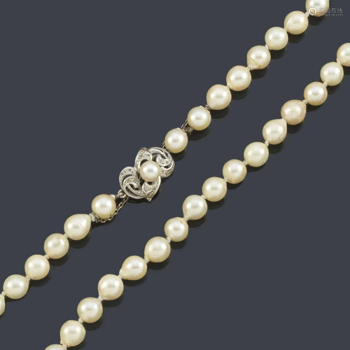 Pearl necklace approx. 7.75 - 7.80 mm with 18K white