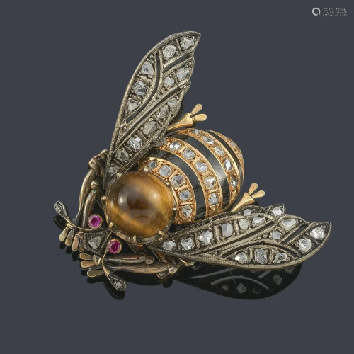 Bumblebee-shaped brooch with rose-cut diamonds, rubies,
