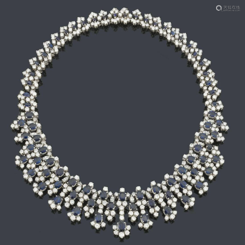 Necklace with oval cut sapphires and marquis of approx.