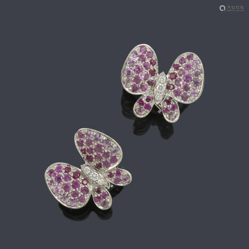 ALDAO Short earrings in the shape of a butterfly with