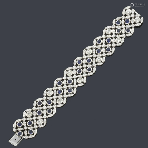 ALDAO Articulated bracelet with oval cut sapphires of