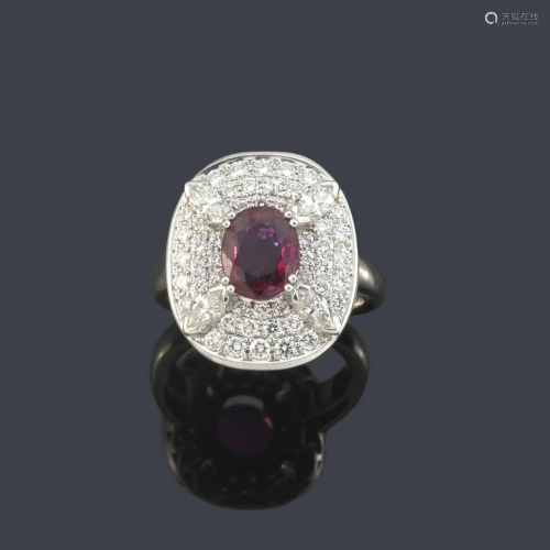 Ring with oval cut ruby of approx. 1.75