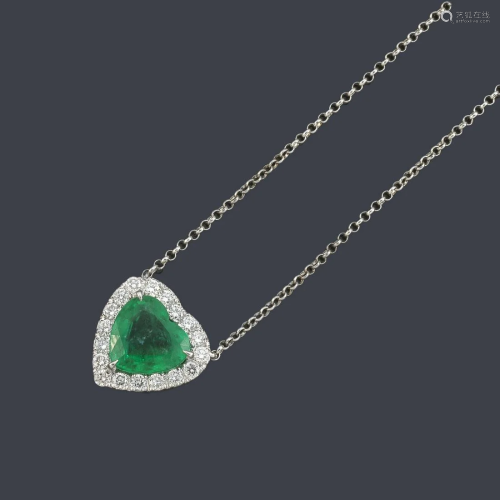 Pendant with heart-cut emerald of approx. 1.15 ct and