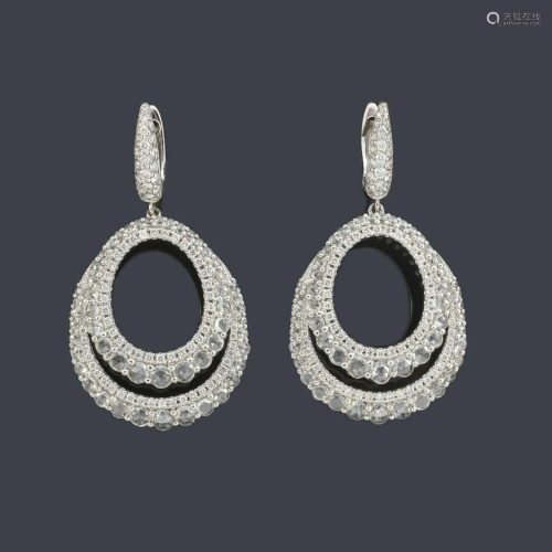 Long earrings with rose and brilliant cut diamonds of