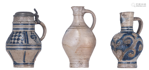 Three 17th/18thC Westerwald stoneware jugs, H 20,5 -