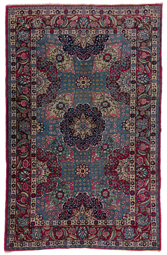 An Oriental floral decorated carpet, 141 x 217 cm