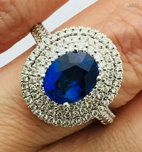 18k White Gold 0.40 Diamond & 2.47ct Sapphire Ring