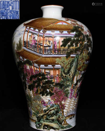 QIANLONG MARK FAMILLE ROSE GLAZE STORY MEI VASE