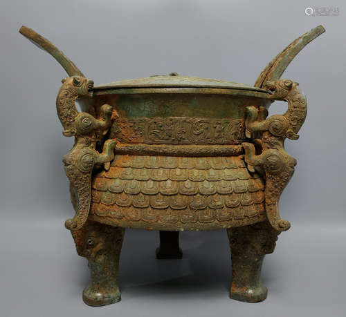 BRONZE TIGER PATTERN DING VESSEL WITH COVER