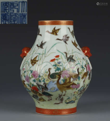 QIANLONG MARK FAMILLE ROSE BIRD PATTERN VASE