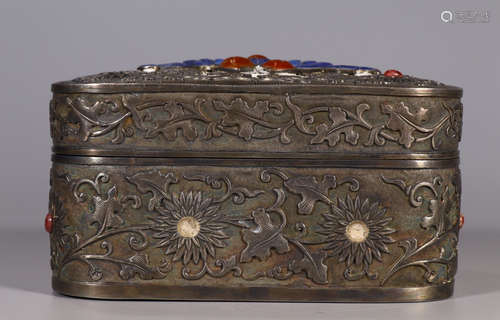 SILVER WITH GEM FLOWER PATTERN BOX