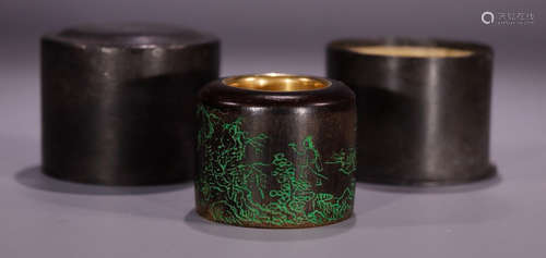 SET OF CHENXIANG WOOD WITH GILT SILVER POETRY RINGS