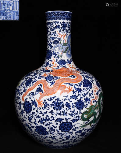 YONGZHENG MARK FAMILLE ROSE GLAZE TIANQIU VASE